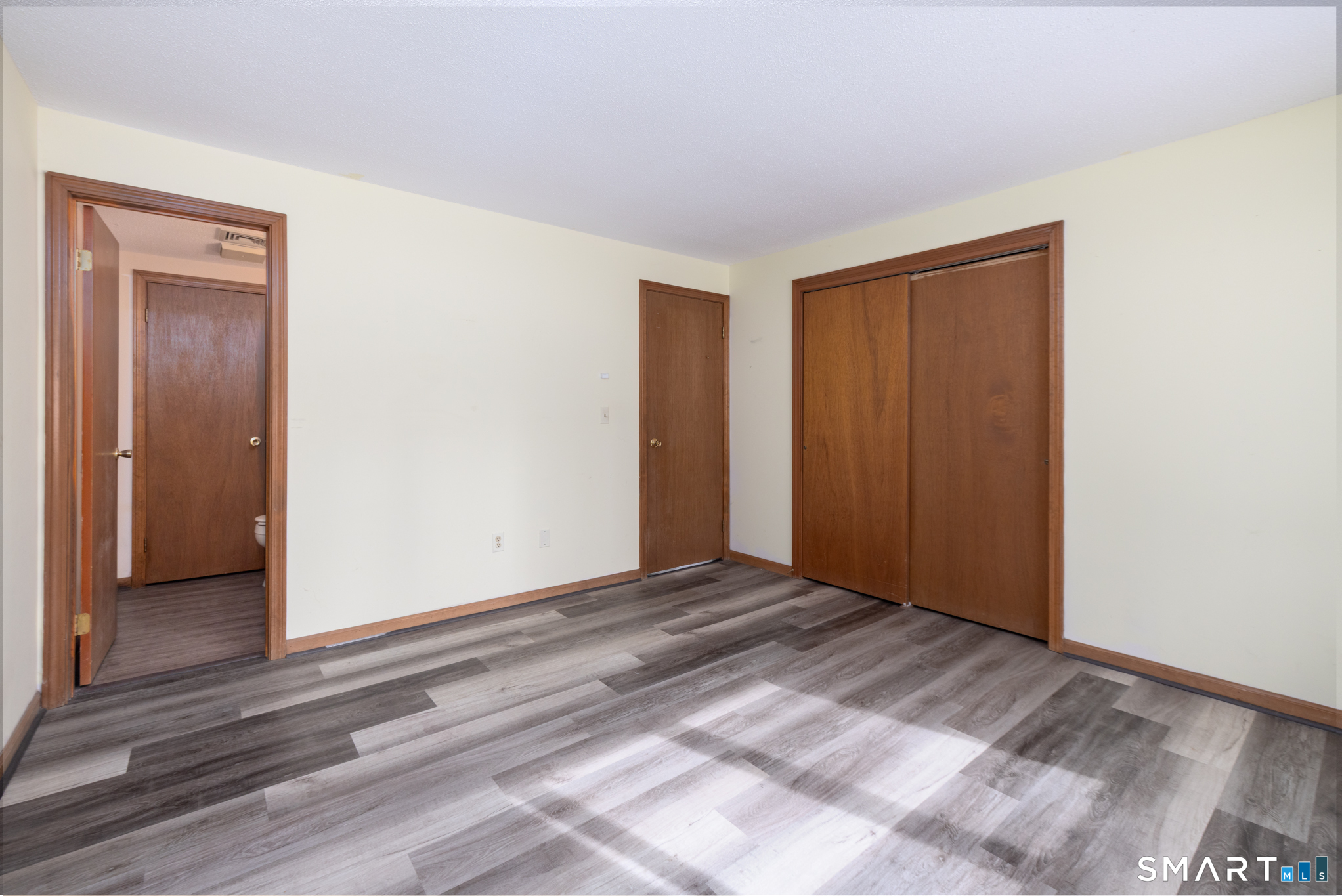 15 Cardinal Drive Farmington CT 06032