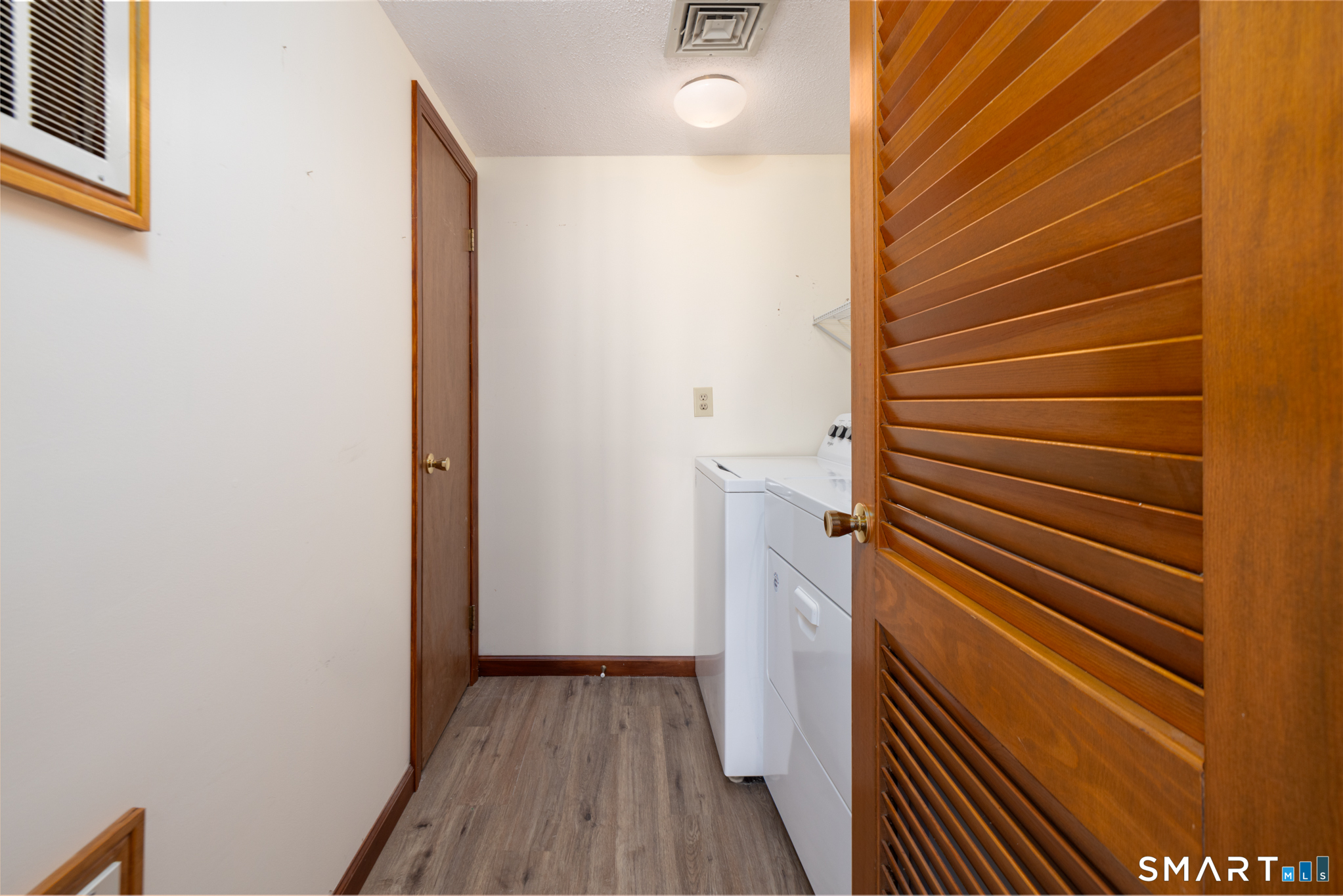 15 Cardinal Drive Farmington CT 06032