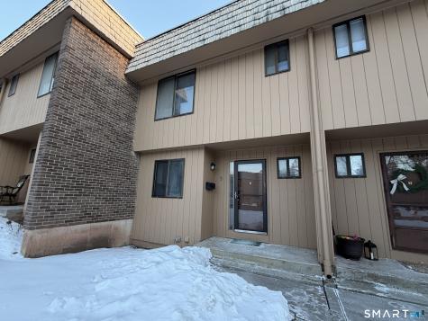 9 Willow Court Cromwell CT 06416