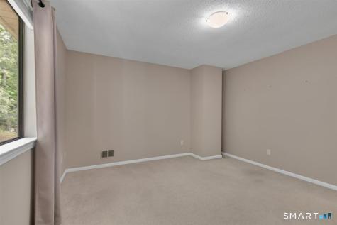423 Churchill Drive Newington CT 06111