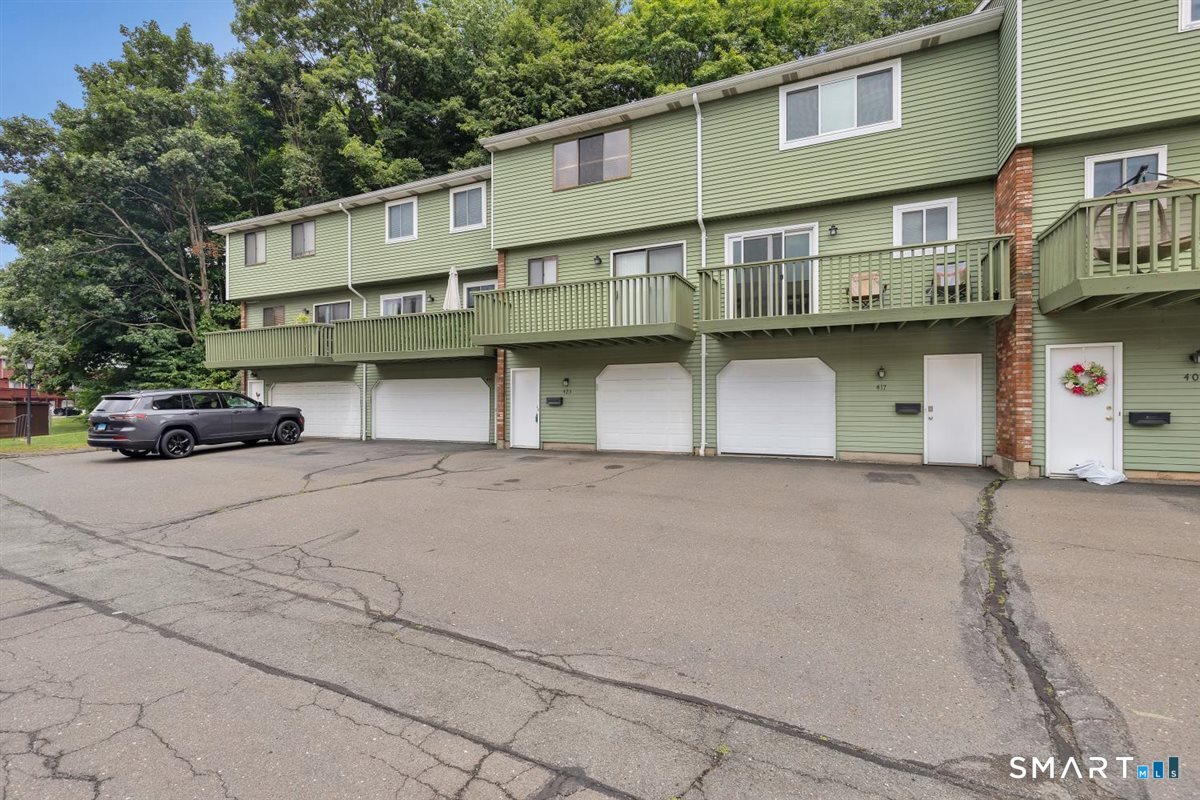 423 Churchill Drive Newington CT 06111