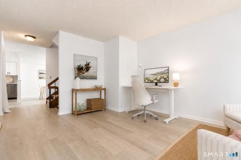 65 Peddlars Drive Branford CT 06405