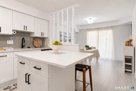 65 Peddlars Drive Branford CT 06405