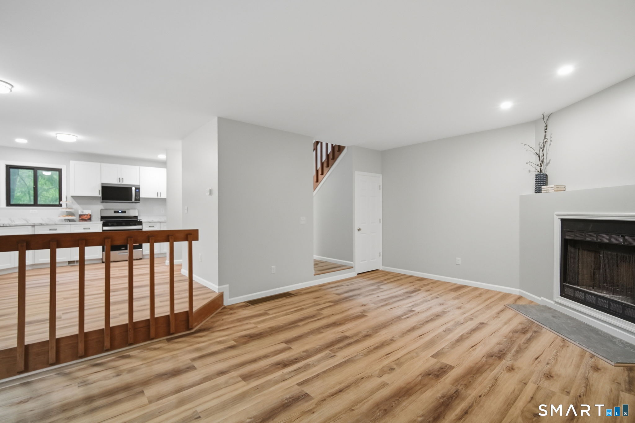 808 Mill Pond Drive South Windsor CT 06074