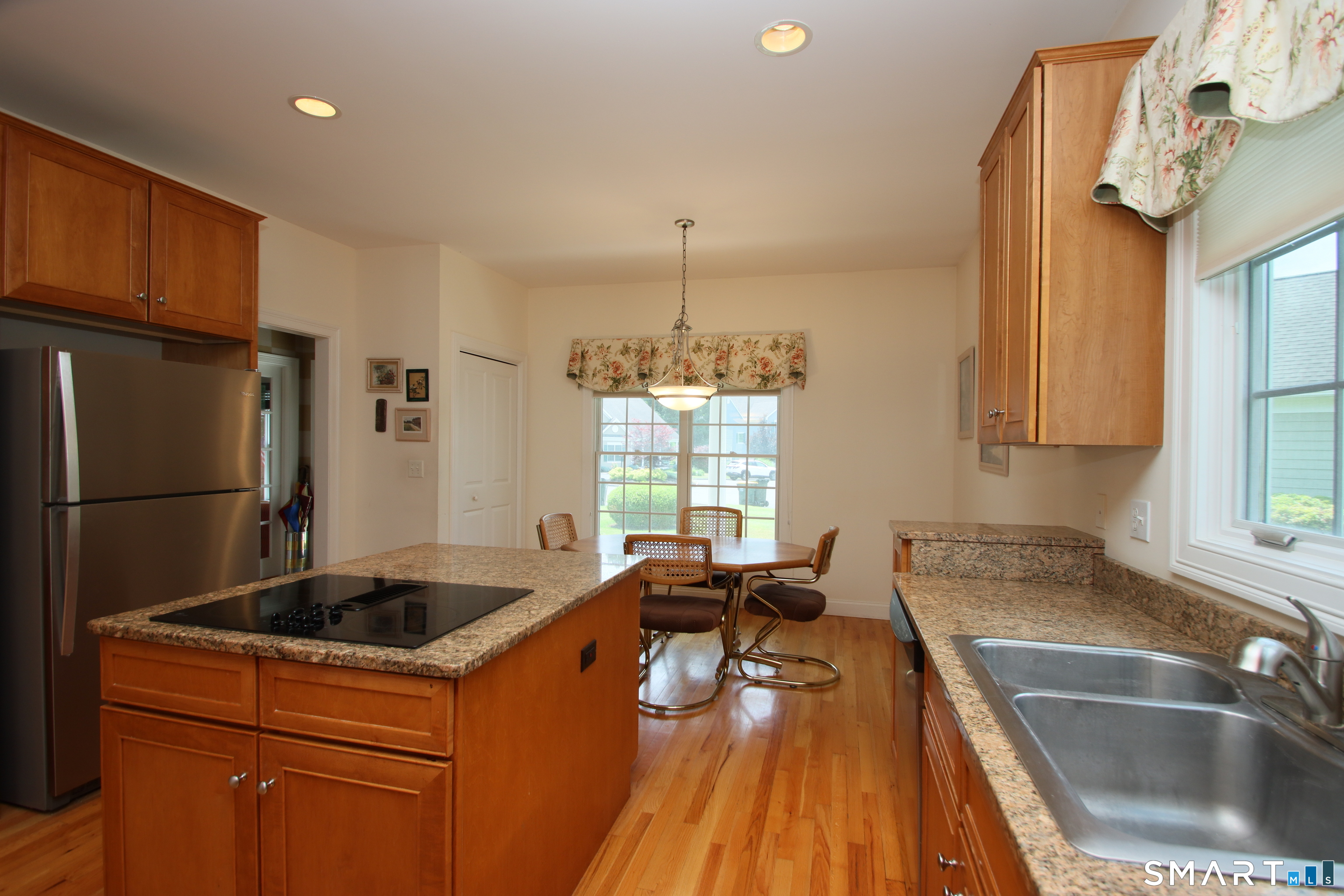 6 Carriage House Lane Brookfield CT 06804