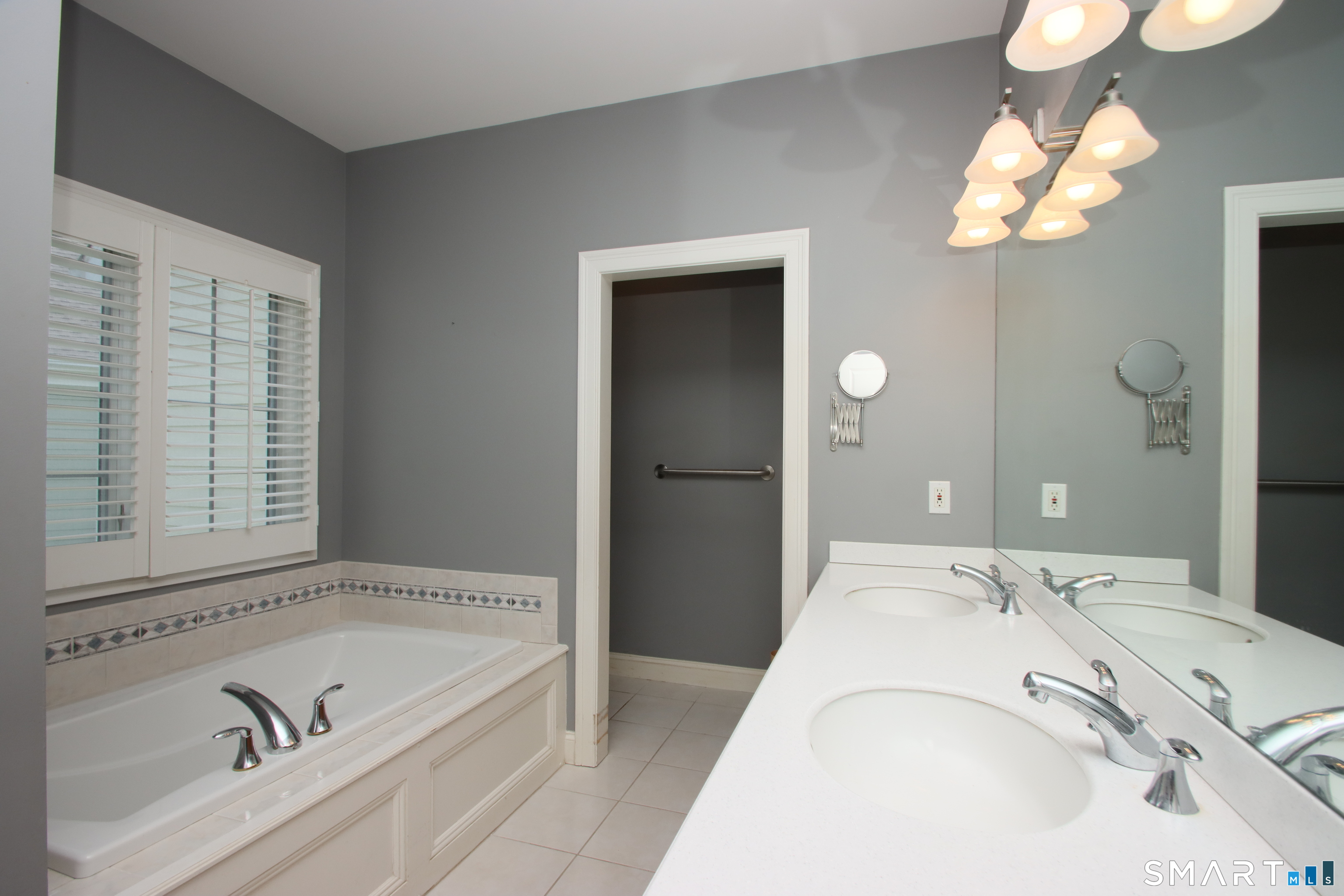 6 Carriage House Lane Brookfield CT 06804
