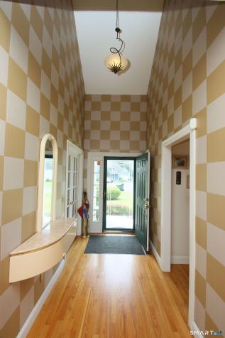 6 Carriage House Lane Brookfield CT 06804