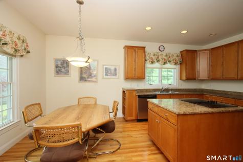 6 Carriage House Lane Brookfield CT 06804