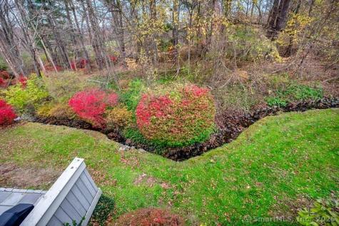 98 Heritage Village Southbury CT 06488