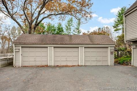 98 Heritage Village Southbury CT 06488