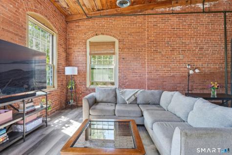 92 Main Street Deep River CT 06417