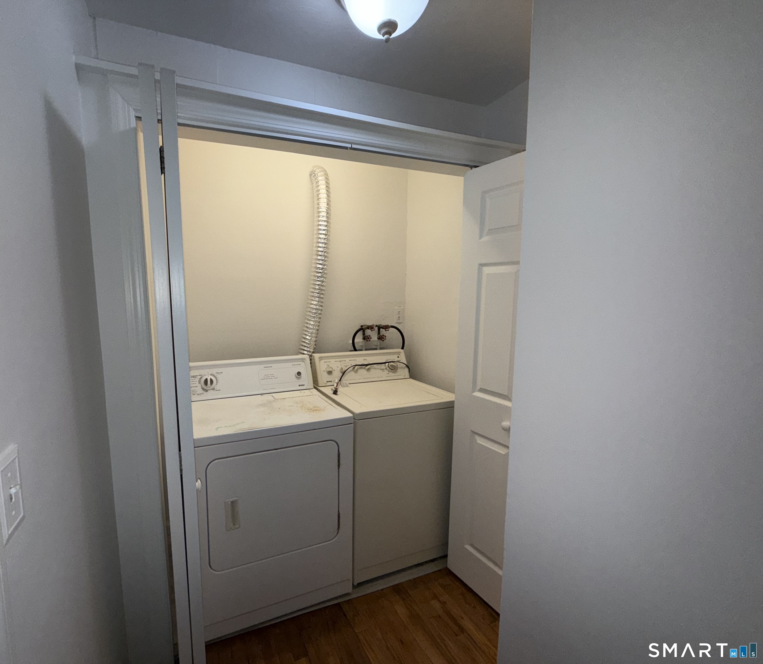204 Cherry Hill Drive Bridgeport CT 06606
