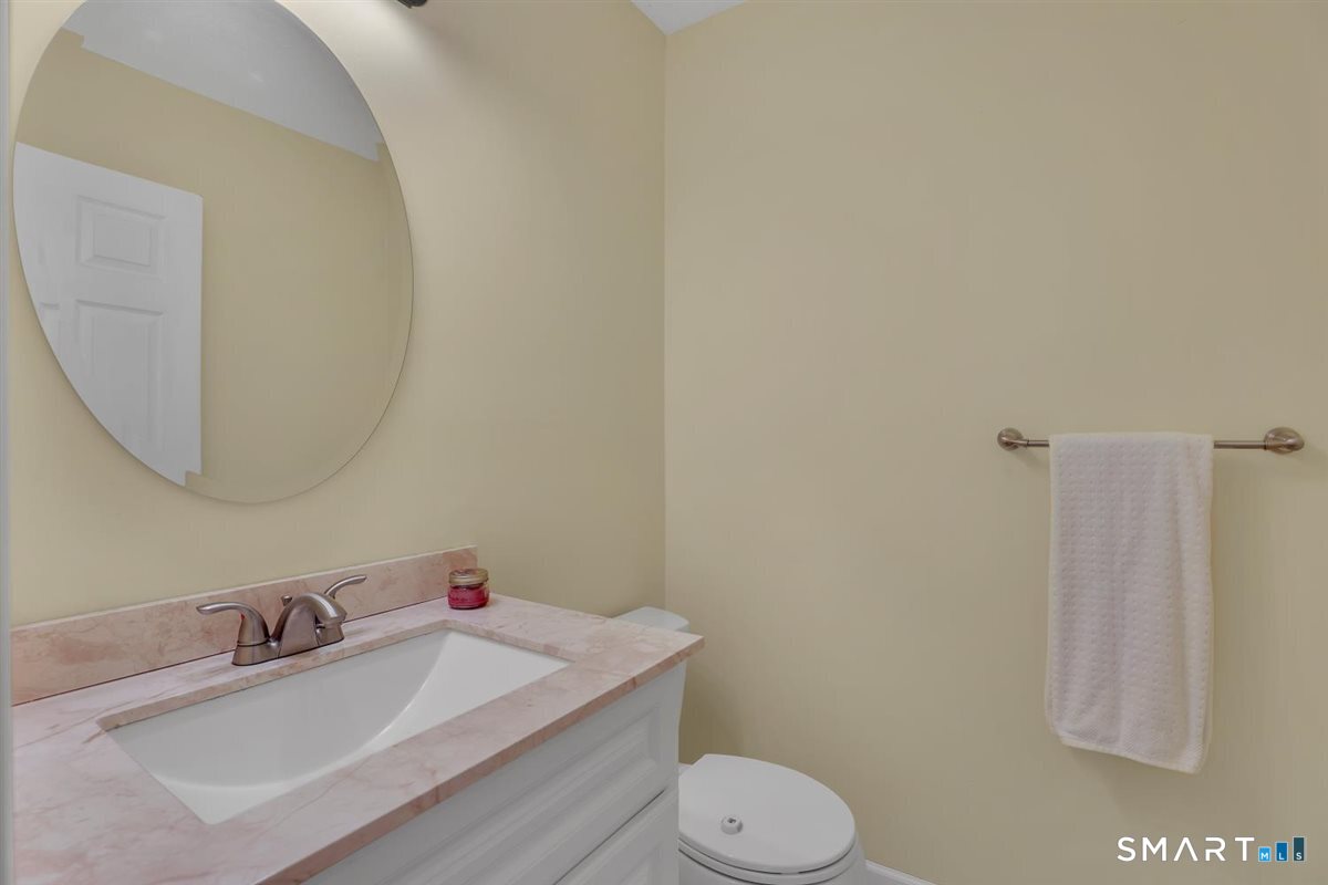 606 Lake Vista Drive East Hampton CT 06424