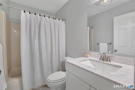 606 Lake Vista Drive East Hampton CT 06424