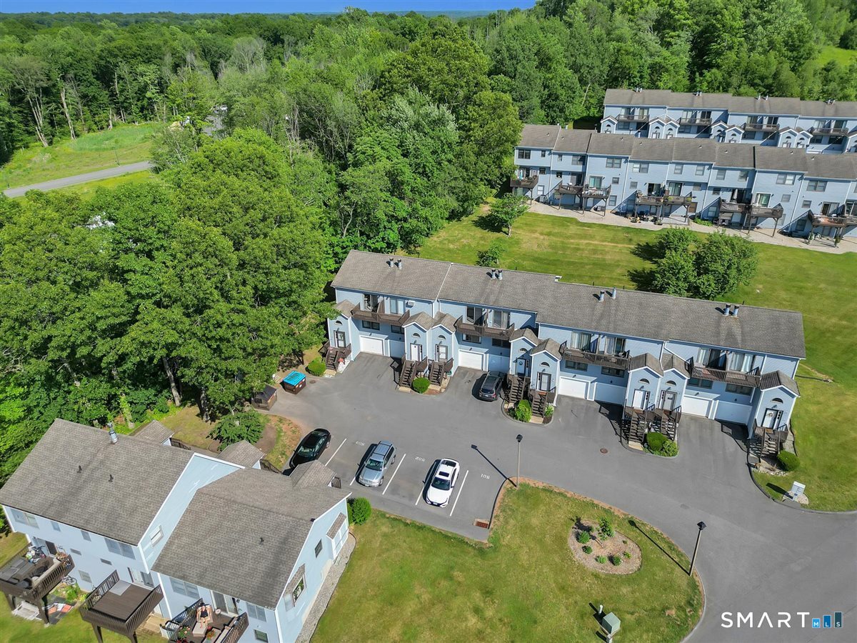 606 Lake Vista Drive East Hampton CT 06424