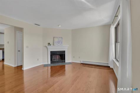 606 Lake Vista Drive East Hampton CT 06424