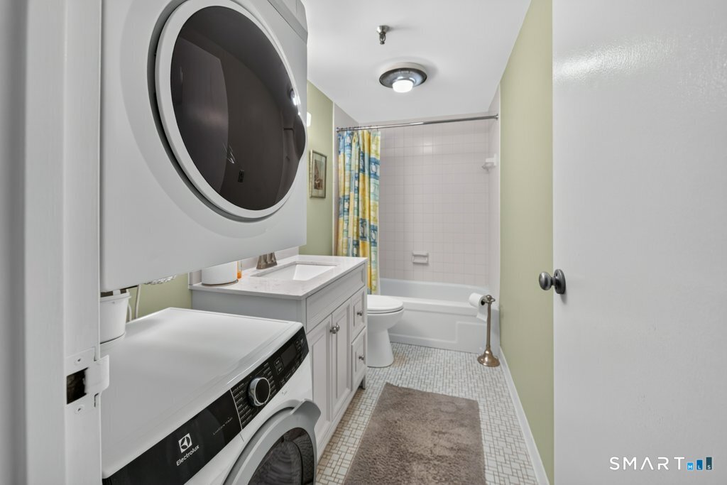 140 Captain Thomas Boulevard West Haven CT 06516