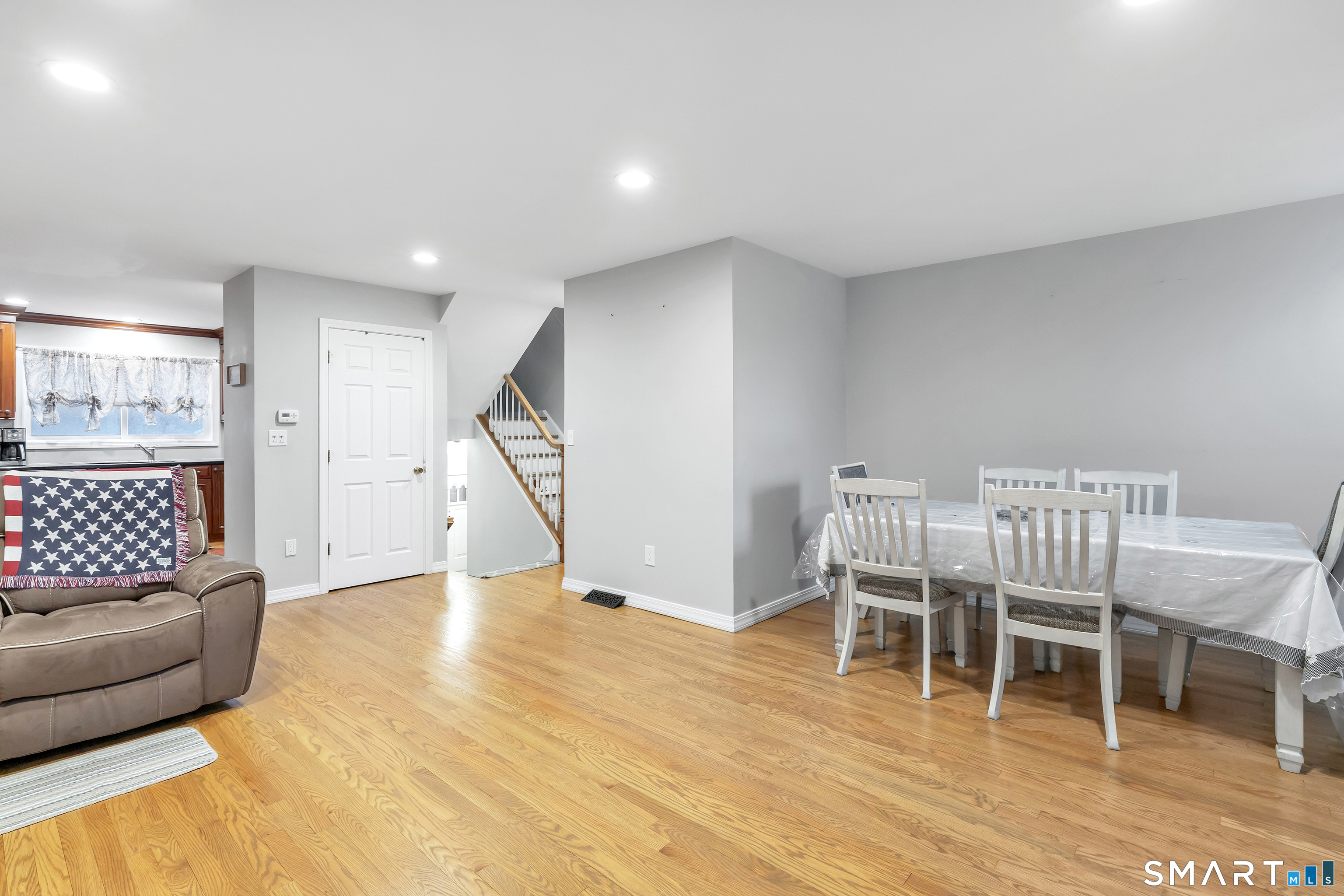 5 Meeting House Lane Shelton CT 06484
