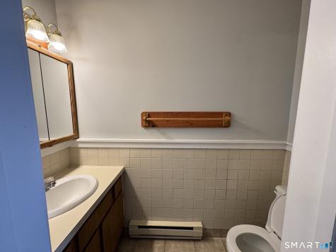 975 Meriden Road Waterbury CT 06705