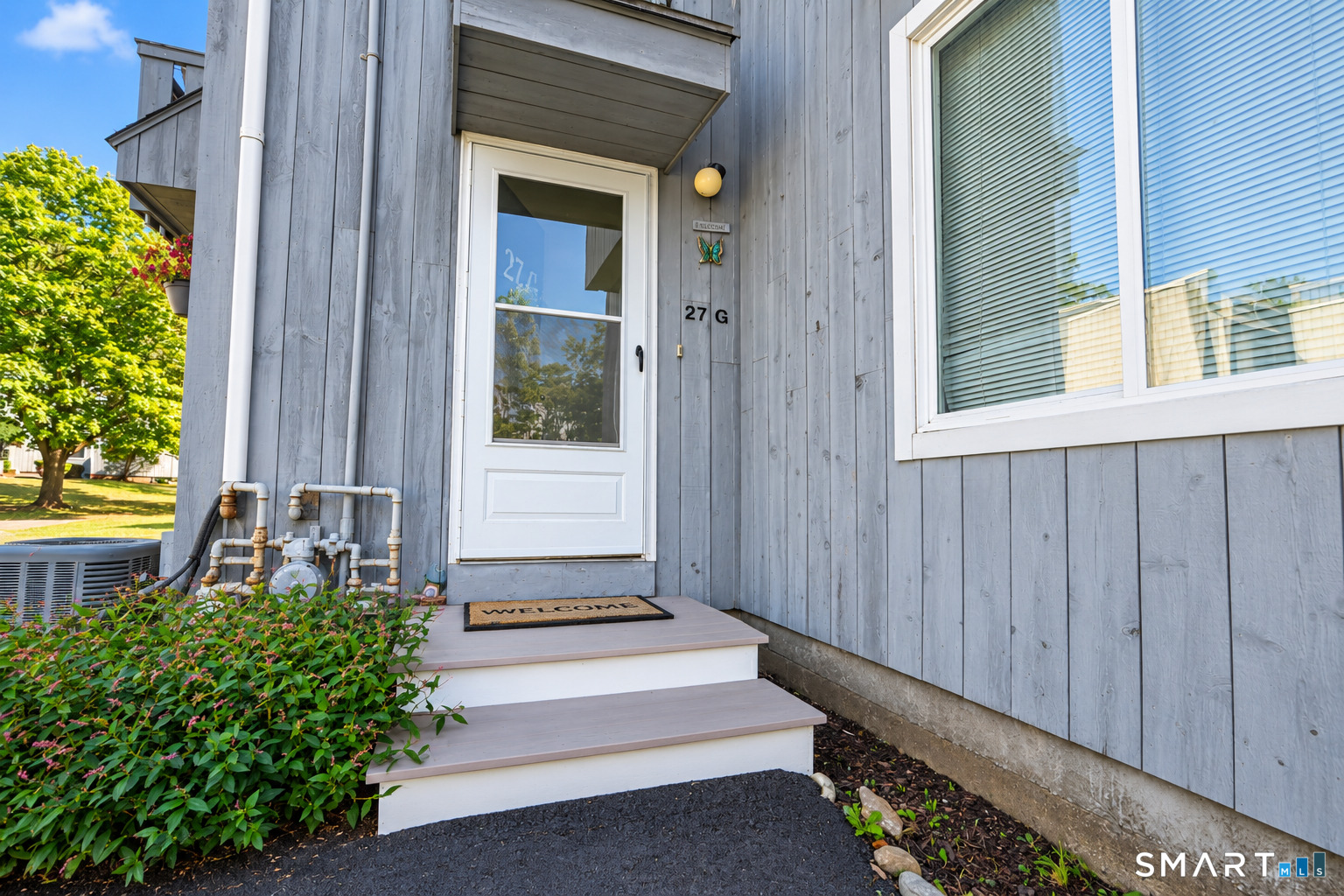 27 Redwood Drive East Haven CT 06513