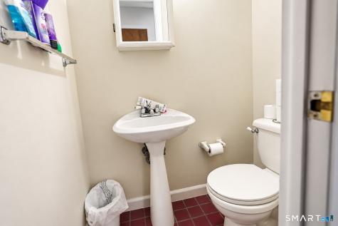 27 Redwood Drive East Haven CT 06513