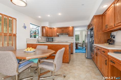 3 Racebrook Court Cheshire CT 06410