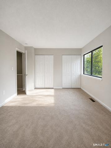 5 Farmington Chase Crescent Farmington CT 06032