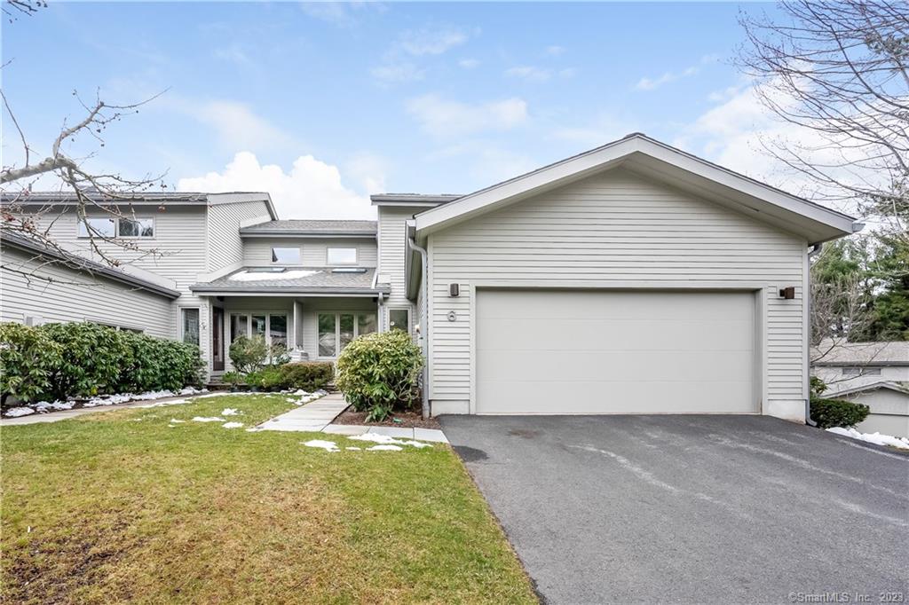 6 Saddle Crossing Avon CT 06001