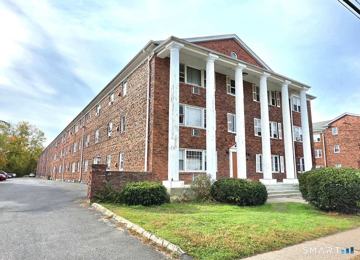 509 Burnside Avenue East Hartford CT 06108