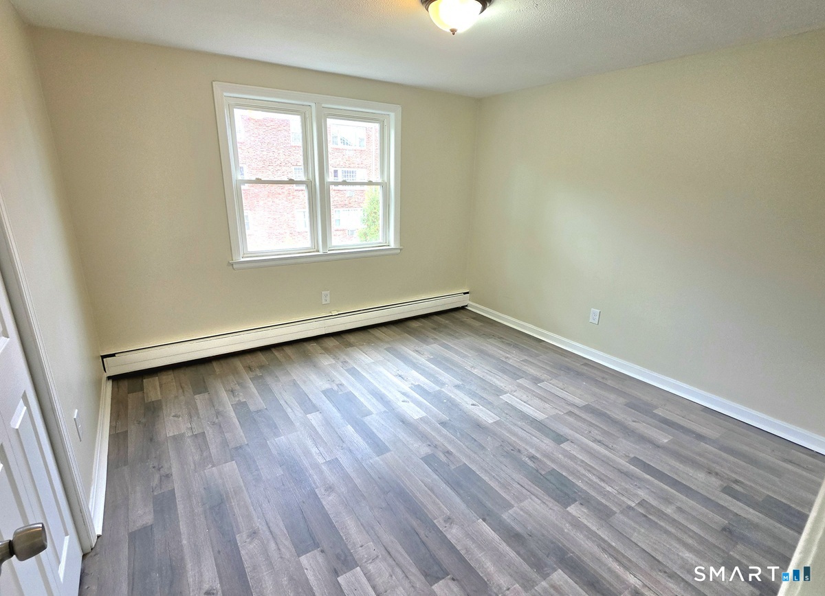 509 Burnside Avenue East Hartford CT 06108