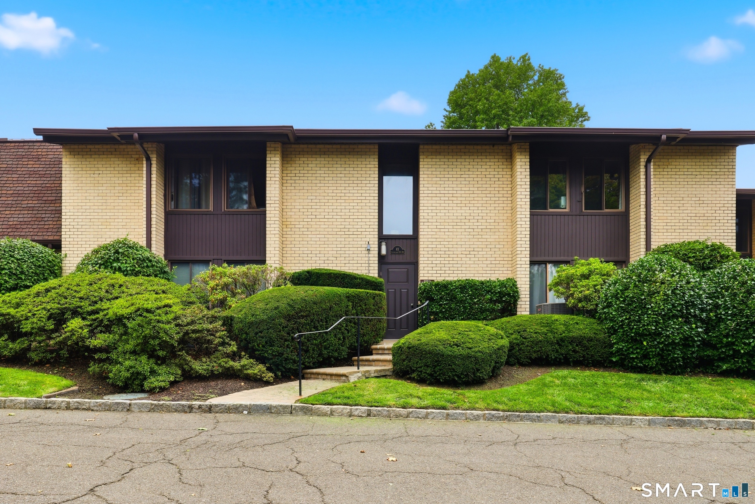 83 Courtland Avenue Stamford CT 06902