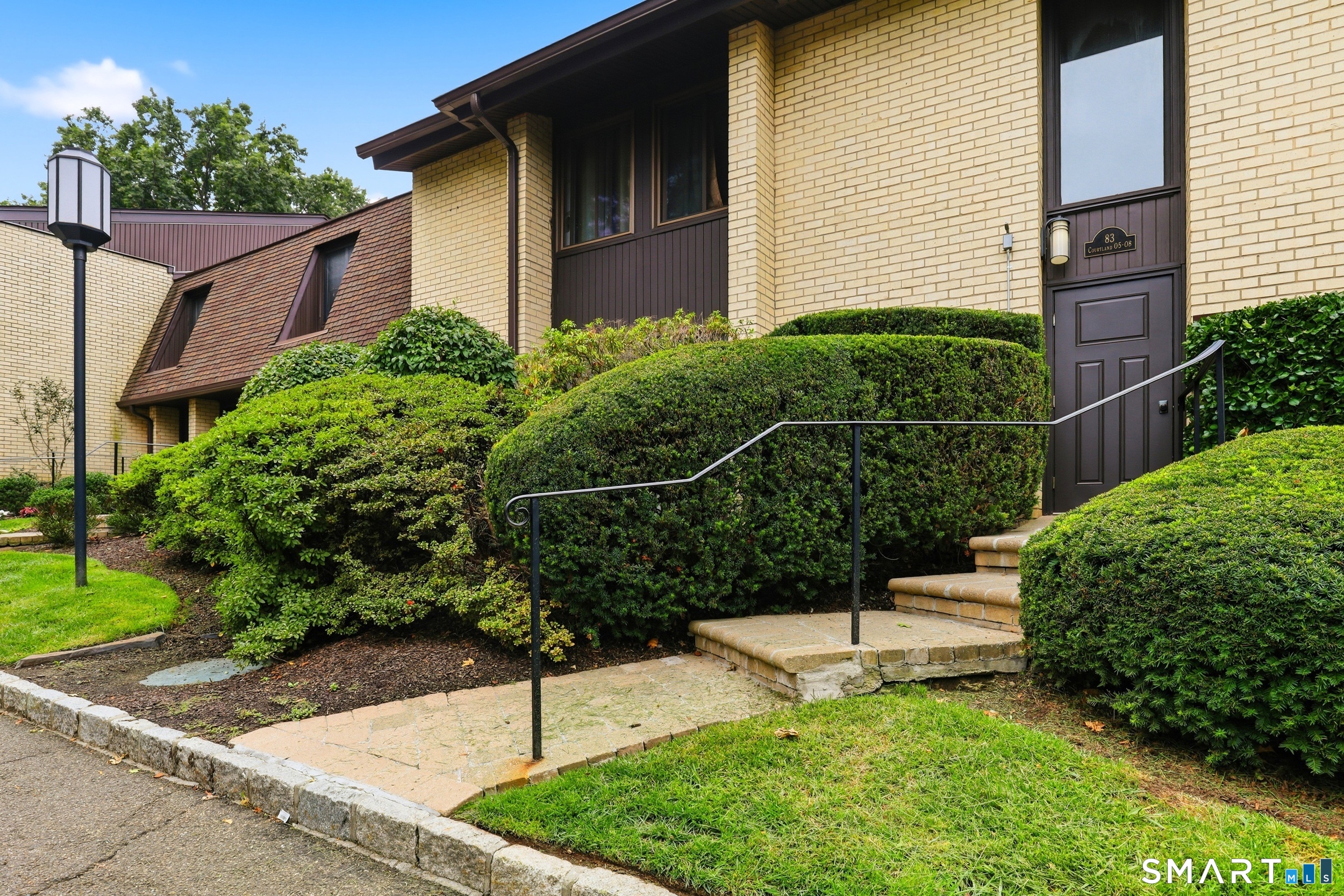 83 Courtland Avenue Stamford CT 06902