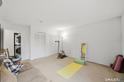 83 Courtland Avenue Stamford CT 06902