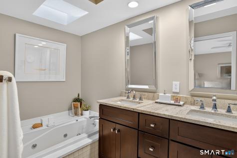 23 Balmaha Close Fairfield CT 06825