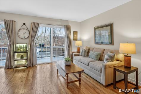 23 Balmaha Close Fairfield CT 06825