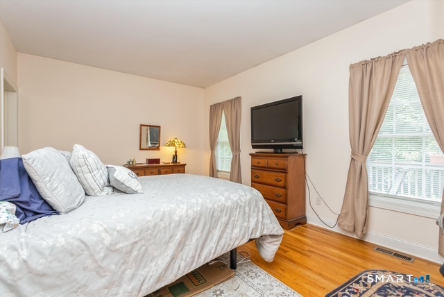 111 Pondview Circle Beacon Falls CT 06403