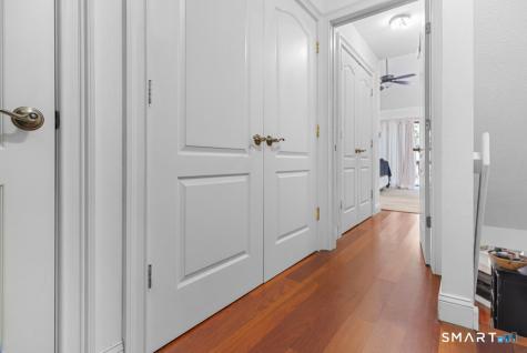 97 West Main Street East Lyme CT 06357
