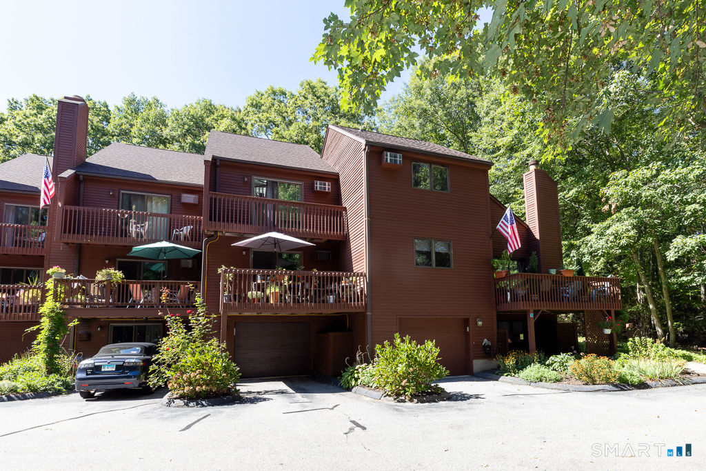 97 West Main Street East Lyme CT 06357
