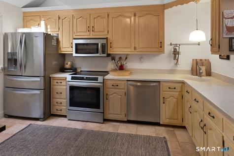97 West Main Street East Lyme CT 06357