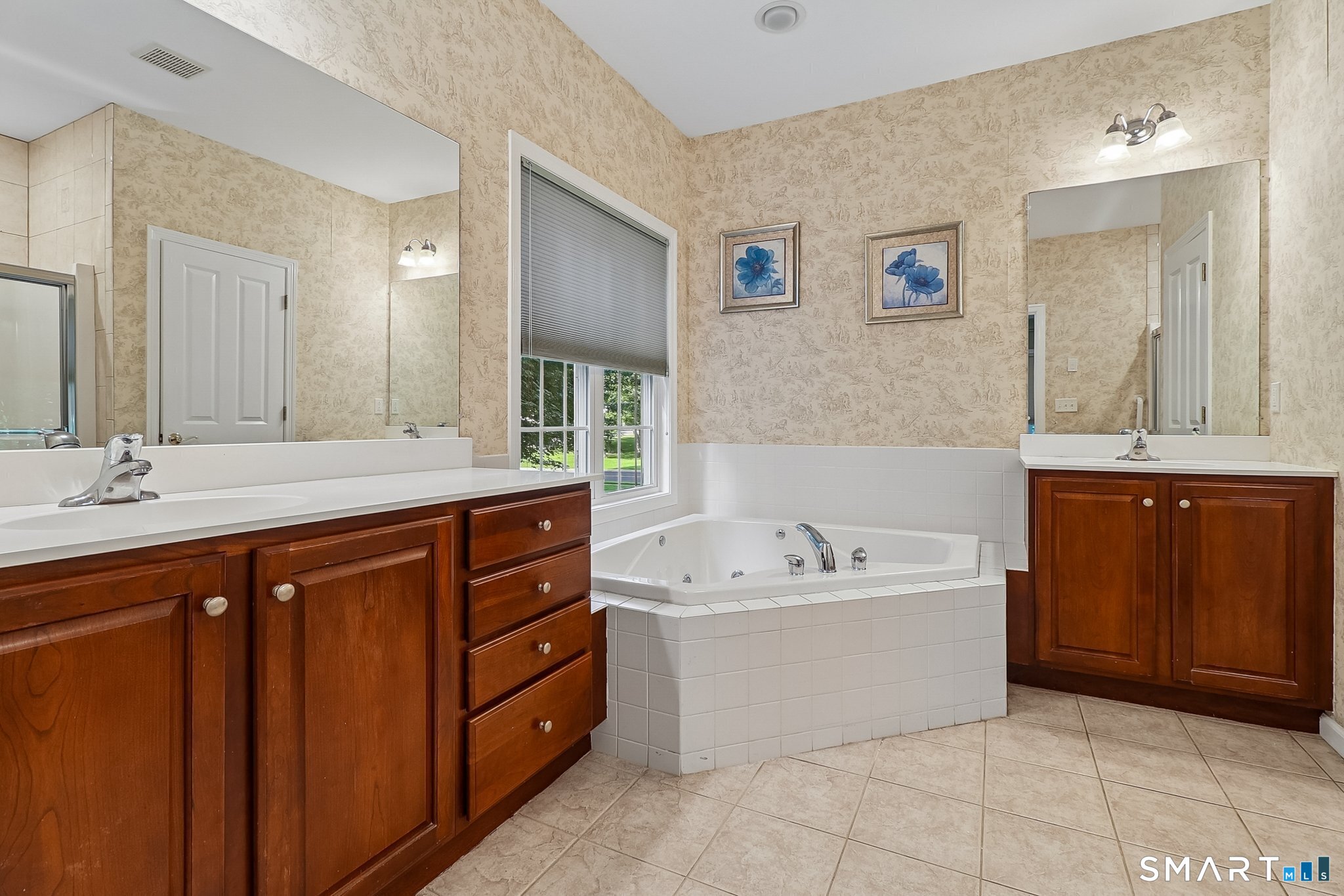 155 Country Club Drive Oxford CT 06478