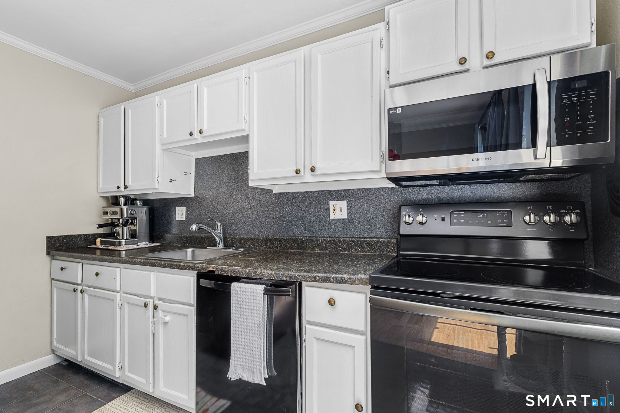 218 New Britain Avenue Farmington CT 06085
