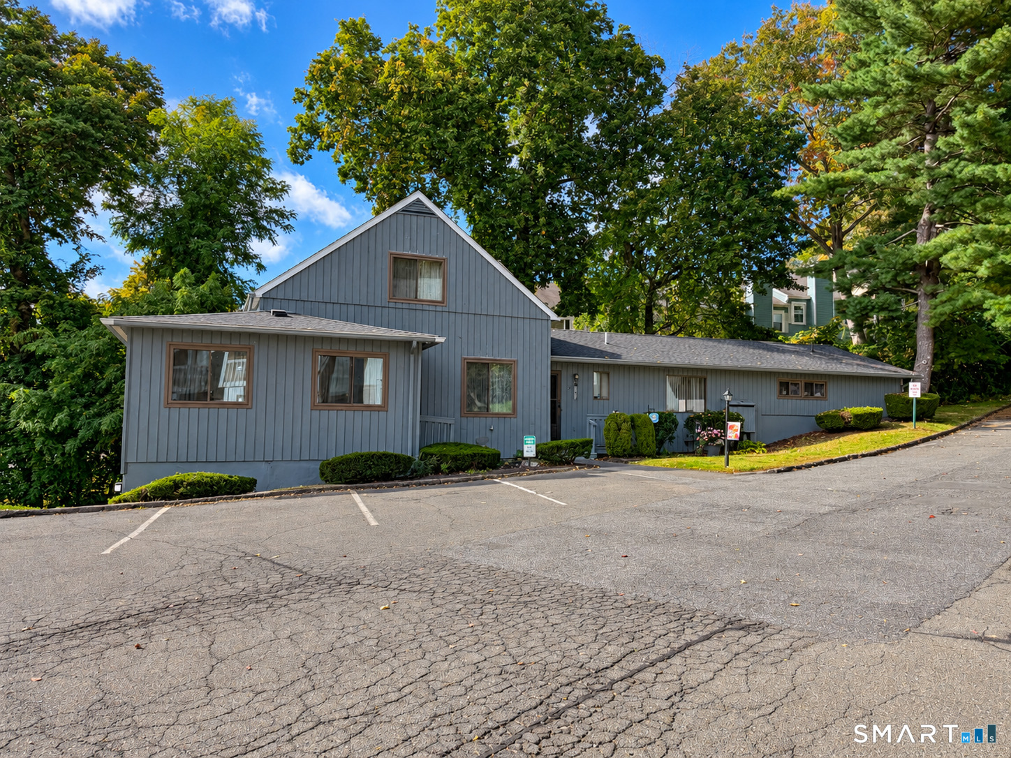 8 Driftway Road Danbury CT 06811