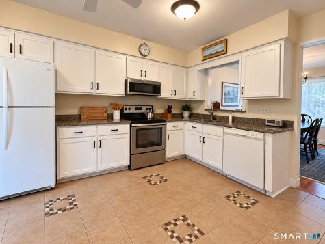 8 Driftway Road Danbury CT 06811