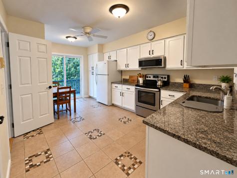 8 Driftway Road Danbury CT 06811
