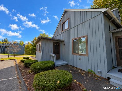 8 Driftway Road Danbury CT 06811