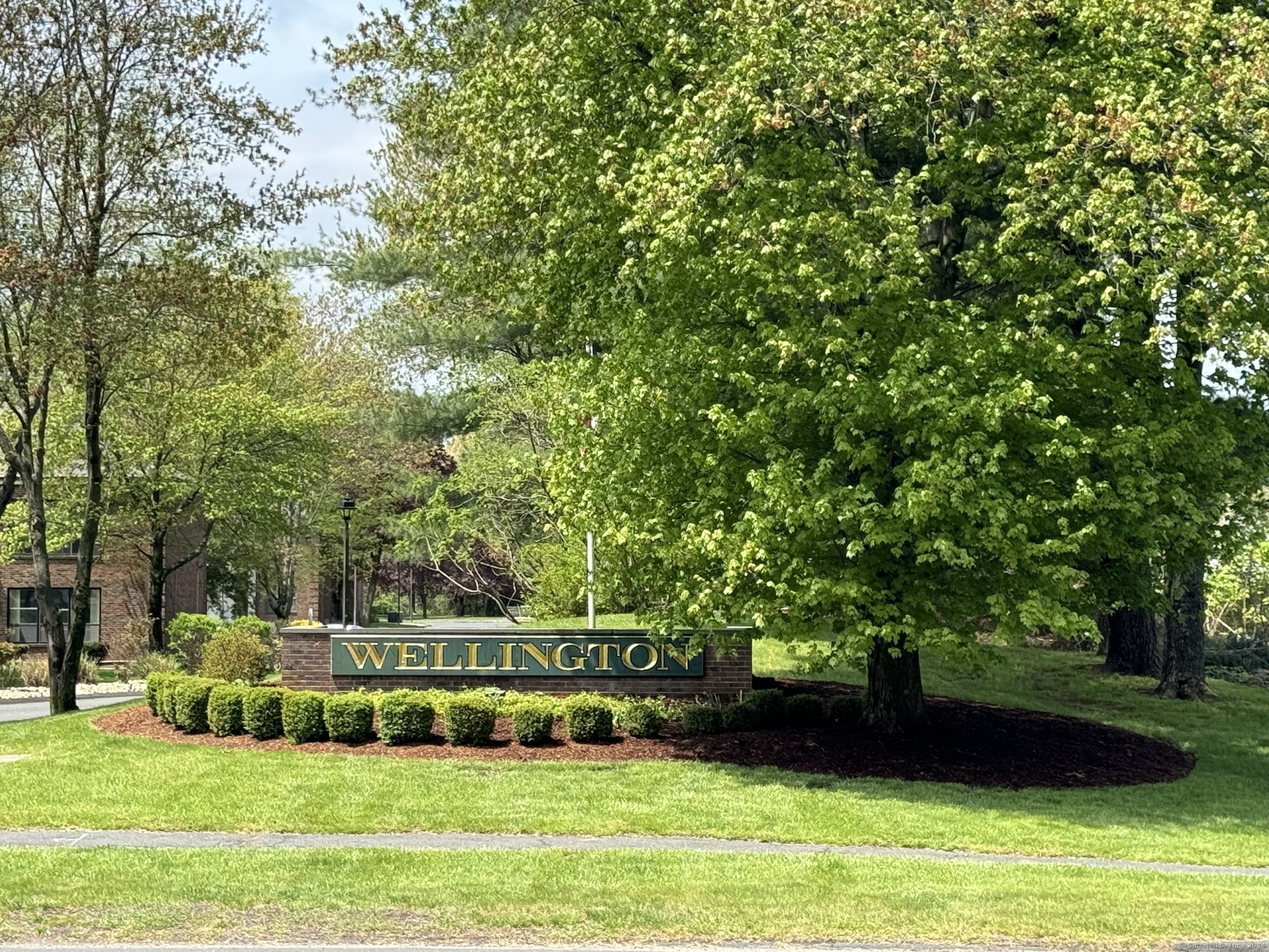 73 Wellington Drive Farmington CT 06032