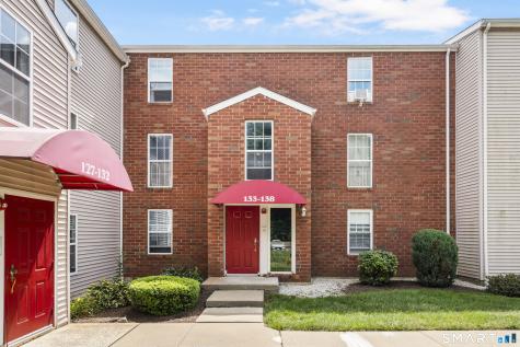135 Heather Ridge Shelton CT 06484