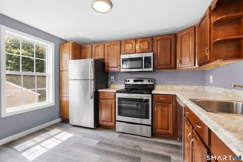 135 Heather Ridge Shelton CT 06484