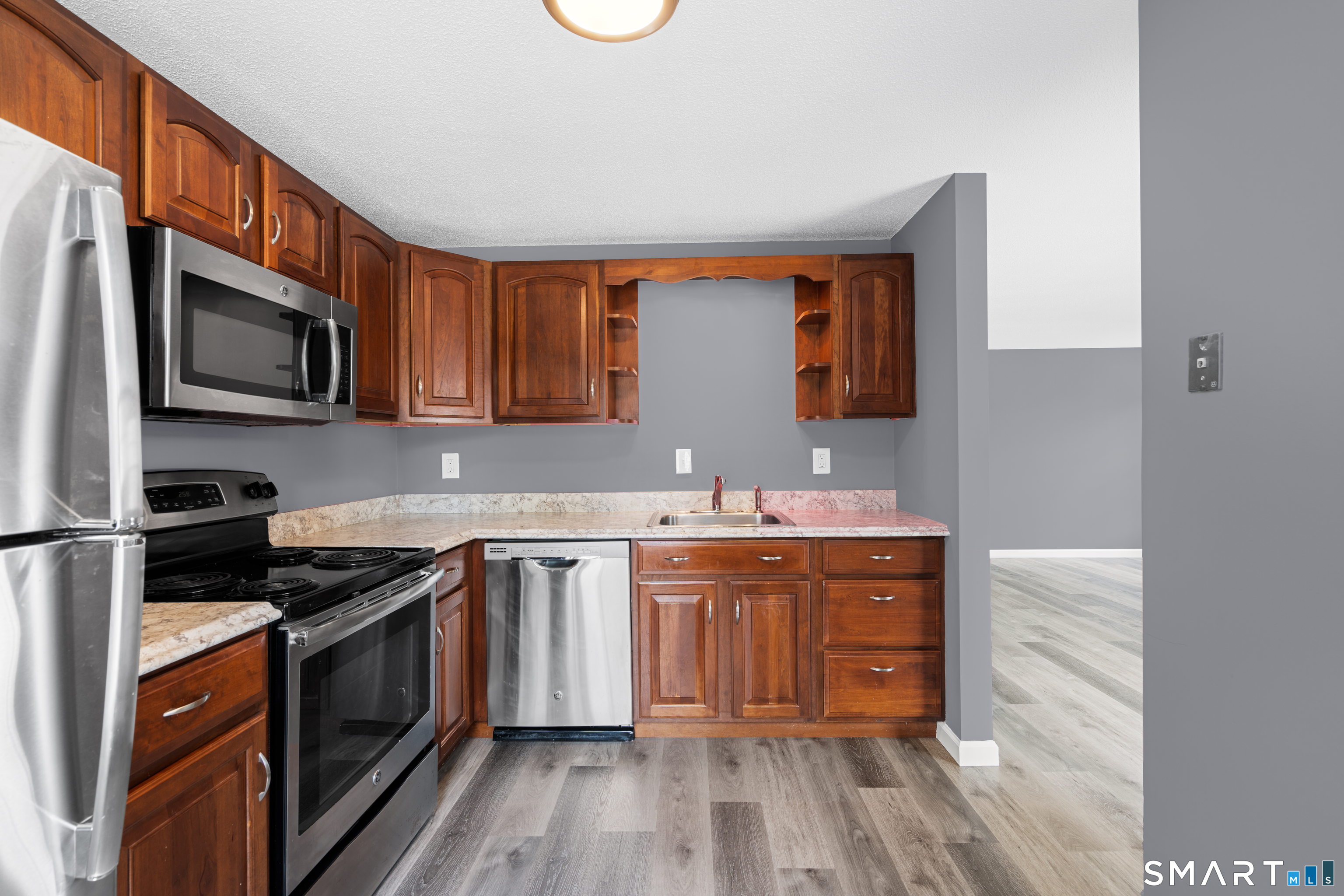 135 Heather Ridge Shelton CT 06484