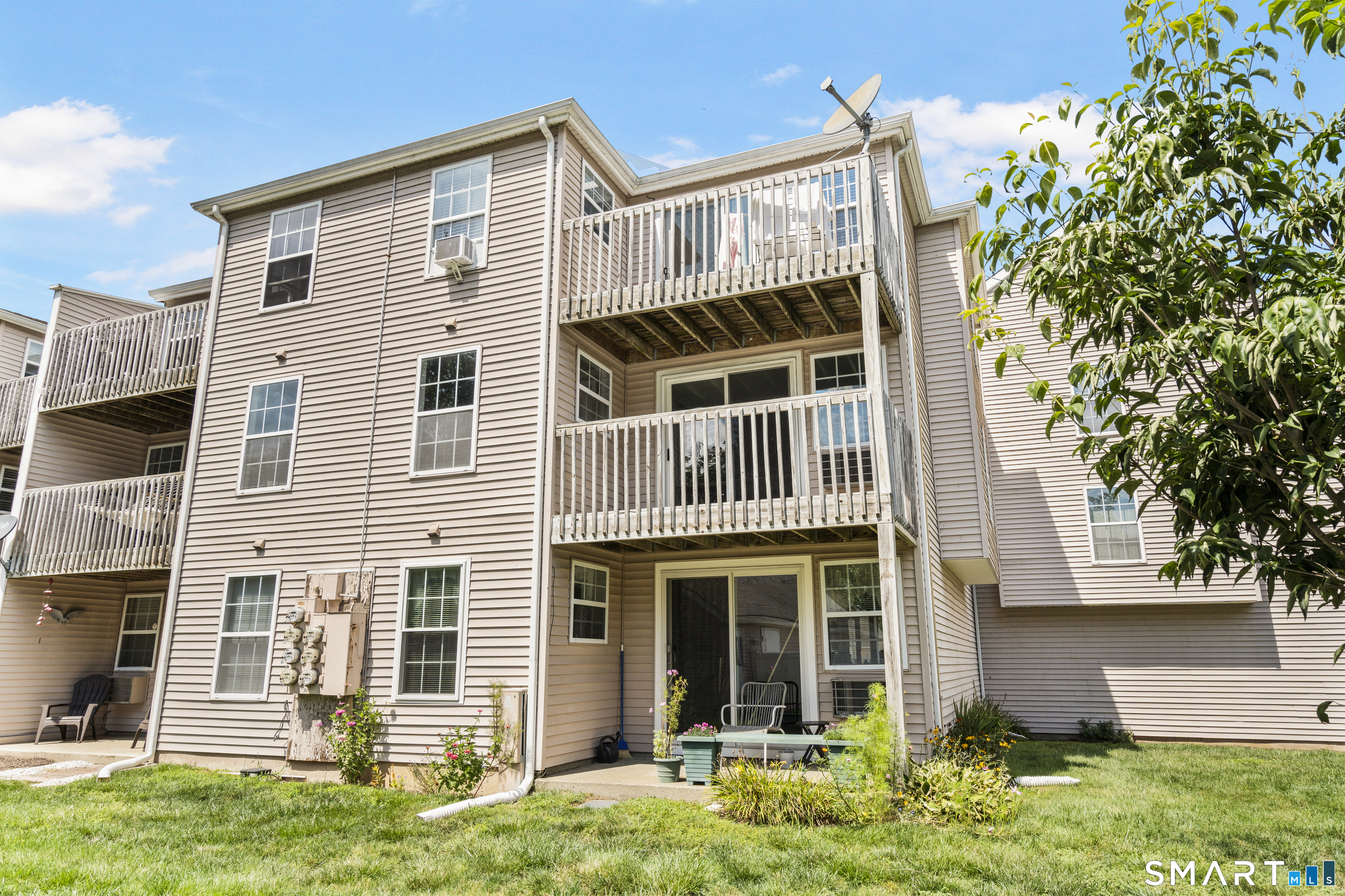 135 Heather Ridge Shelton CT 06484